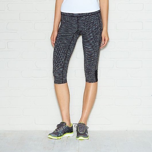 Lucy Pants - Lucy Ultimate X-training Capri Space Dye Black
